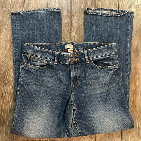 GAP Classic Blue Denim Jeans - Picture 2 of 10